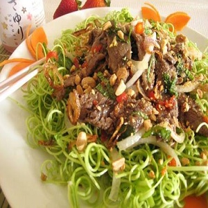 Trổ tài cùng món Nộm rau muống thịt bò